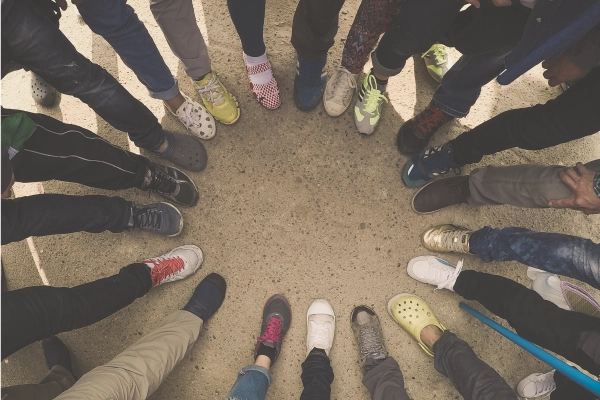 Ring of legs and multi fashioned shoes